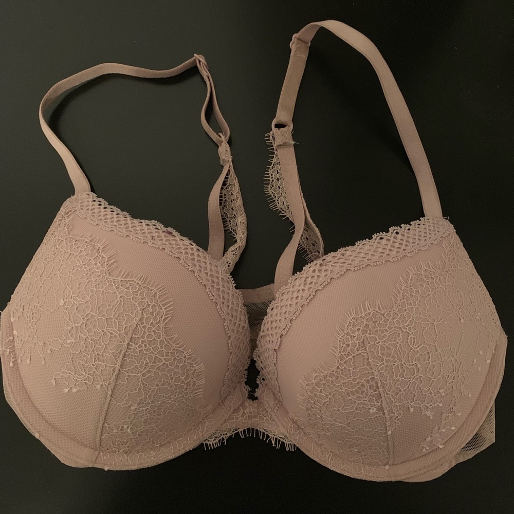 💜 Victoria’s Secret Very Sexy Push-up Bra - 34B